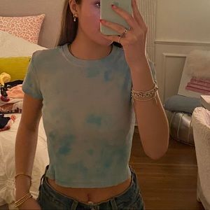 Blue tie dyed top